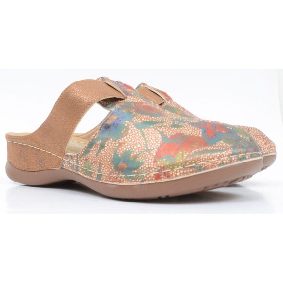 Italina Womens 9W WIDE Floral Boho Mule Clogs Vegan Leather Cottage Feminine NEW - Picture 2 of 12